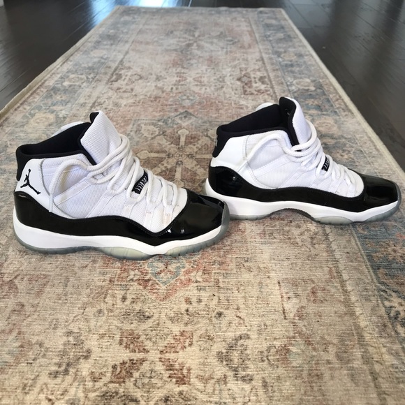 Jordan 11 Retro Concord 2018 - Picture 2 of 8